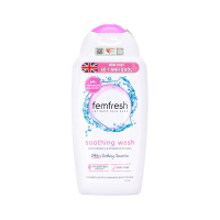 dung-dich-ve-sinh-phu-nu-femfresh-soothing-wash